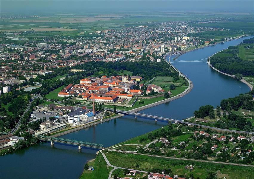Deluxe Myplace Osijek